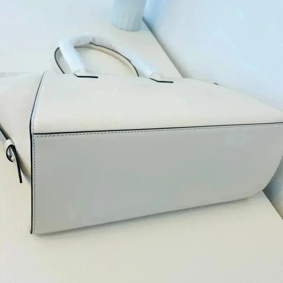 Michael Kors Purse MK Avril Extra-Large Leather and Suede Tote Bag LT Cream - Picture 6 of 11